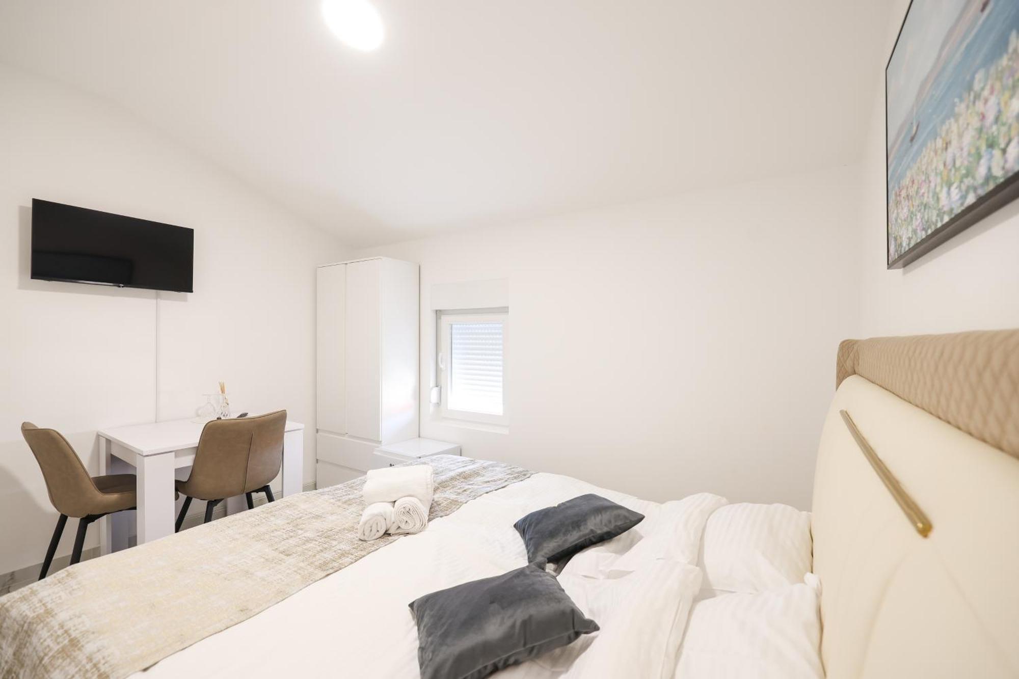 Premium Rooms Prince Задар Екстериор снимка